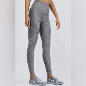 Nike Women’s Lux Sculpt Knit Leggings Size S in Heather Grey Activewear Athletic